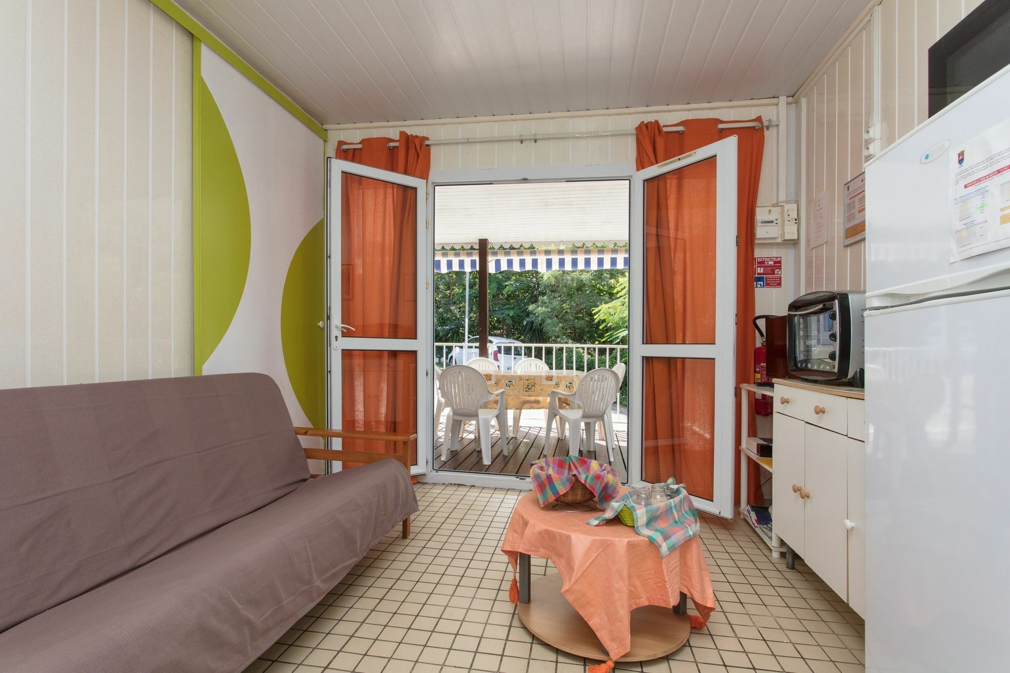 Apartment Bright On The West Coast Of Basse-terre With Sea Views, 150m